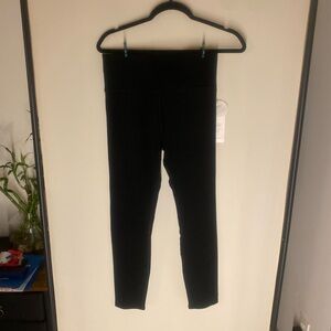 Black Vuori Women’s Leggings - Comfortable Everyday Bottoms NWT